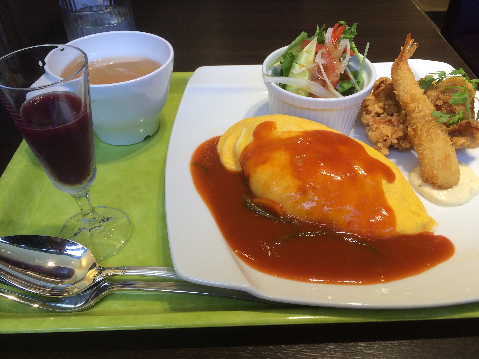 北極星のオムライス