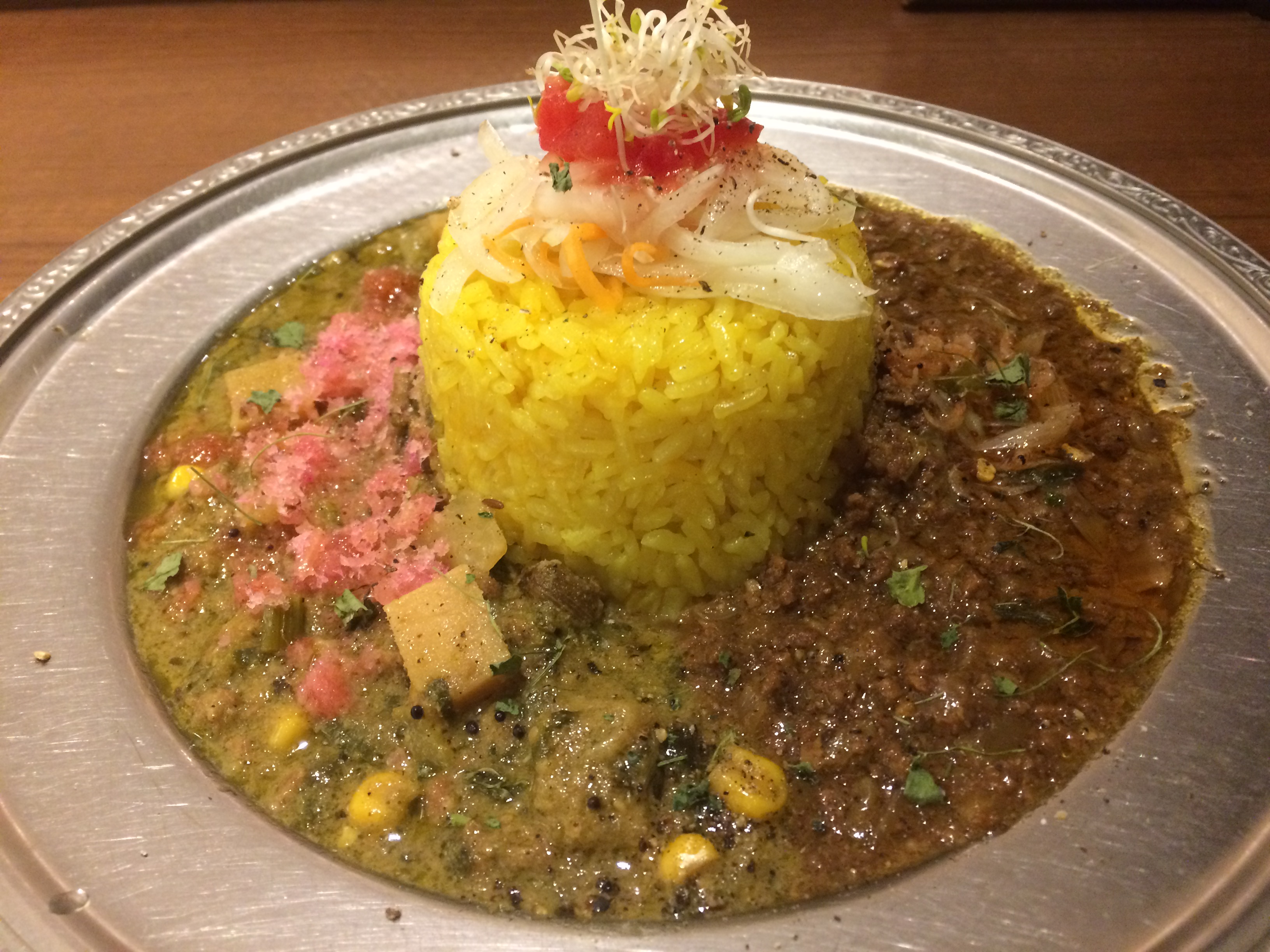 旧ヤム鐡道でスパイスカレー